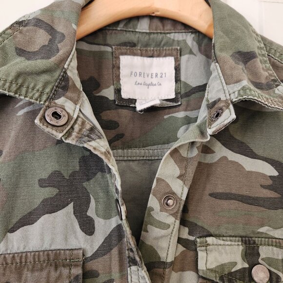 Forever 21 Camouflage Shirt Long Sleeves Snaps Camo Military Utility Edgy Small - Picture 3 of 8